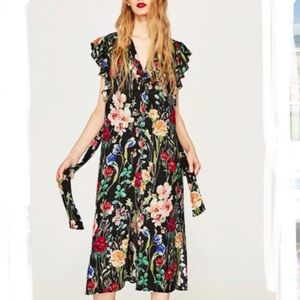 Zara Floral Button up Flutter Sleeve Dress